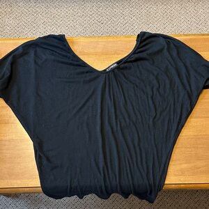 Express Black V-Neck Off Shoulder Women's Tee Size Small